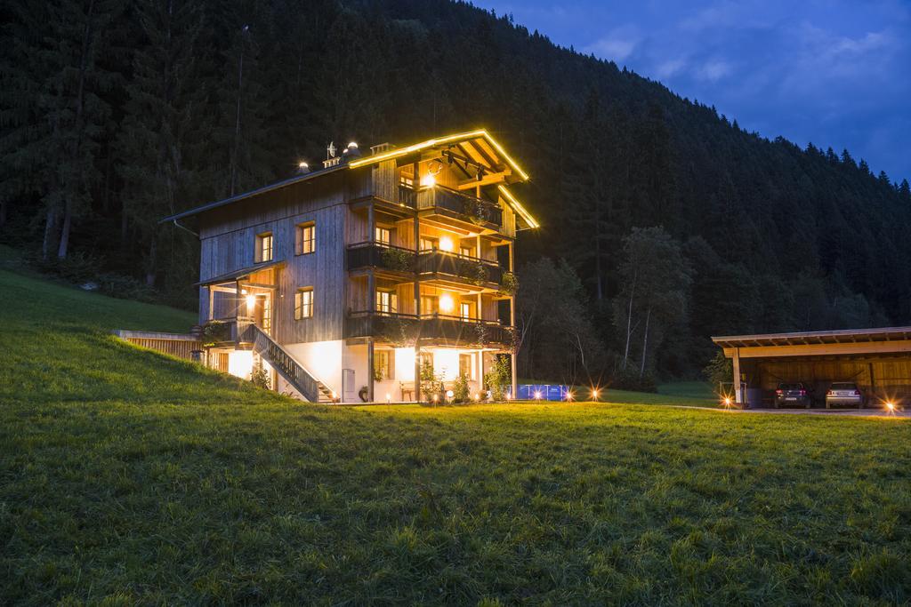 Ferienhaus Bockstecken ハート・イム・ツィラータール エクステリア 写真